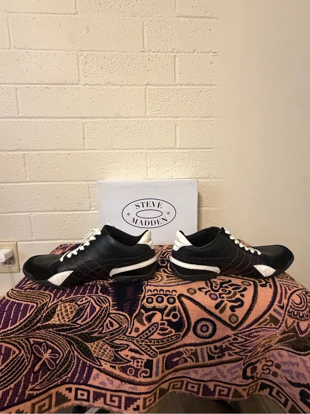 Vintage, Steve Madden Wazabi, Y2K, Low Profile, Driving Shoe, Bowling Sneaker.